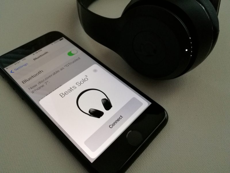 How to Pair Bluetooth Headphones to iPhone