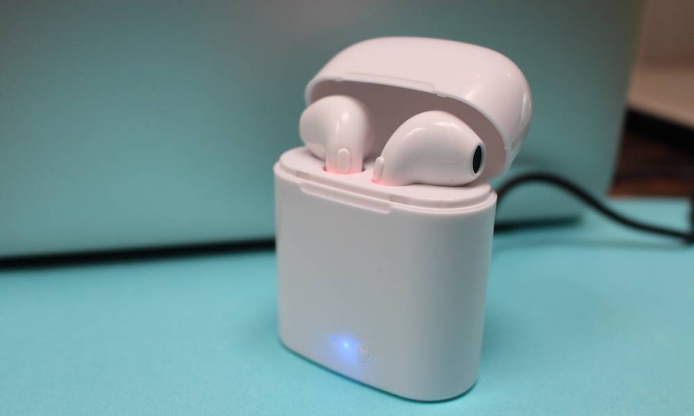 Airpods with Charger