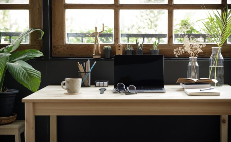 Laptops, Tablets, PCs, Oh My! - Finding Your Ideal At-Home Desk Setup